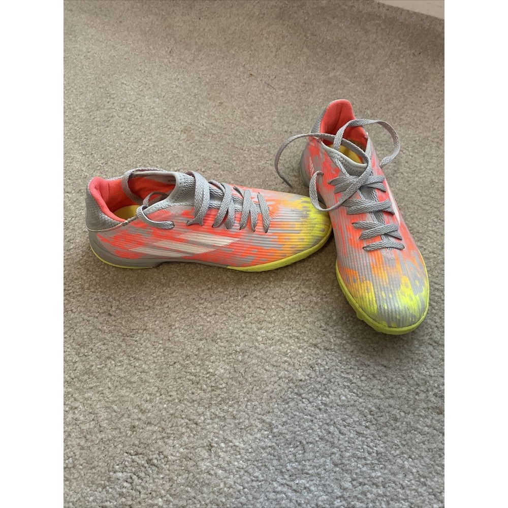 Adidas Unisex-Kids X Speedflow.3 Soccer Shoe SIZE 2.5 Girls/Boys